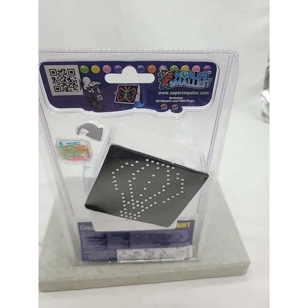 World's Smallest LITE BRITE Art Toy Miniature Light Bright Pegs Hasbro New